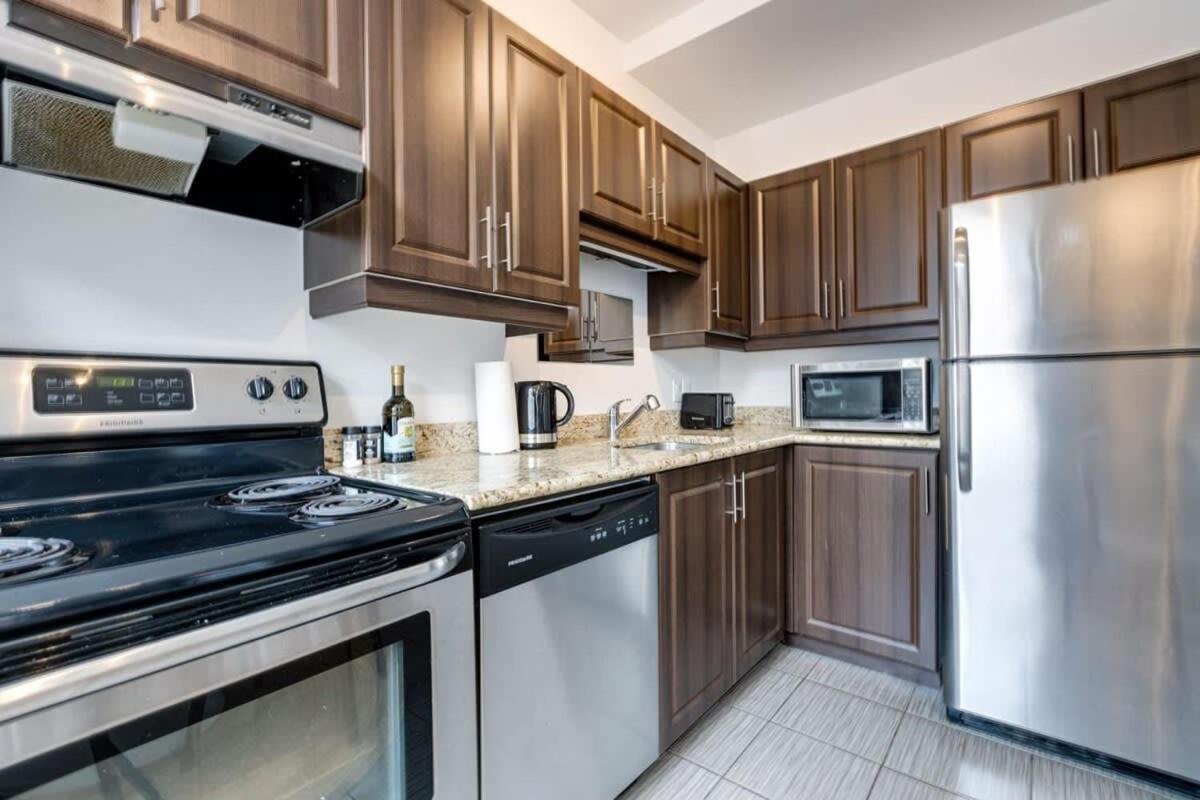 M11 Bright Studio In The Heart Of Mtl Монреаль Экстерьер фото